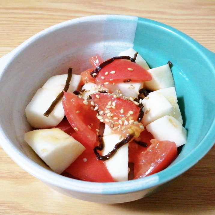 ごま油香る☆トマトと長芋の塩昆布和え